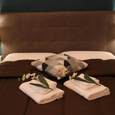 Apartment - Indipendenza 36